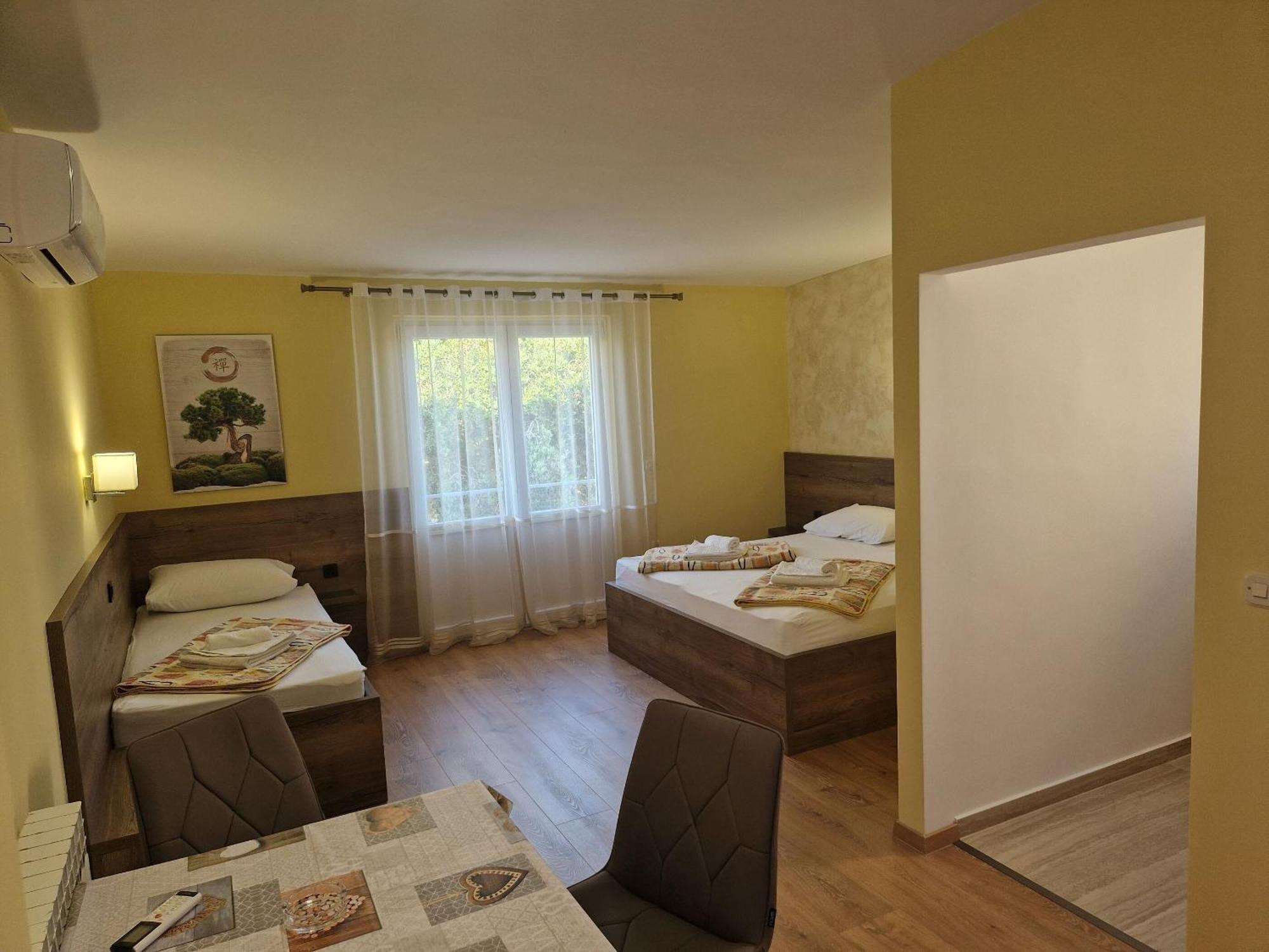 Apartment&Rooms Amenka Novalja Buitenkant foto